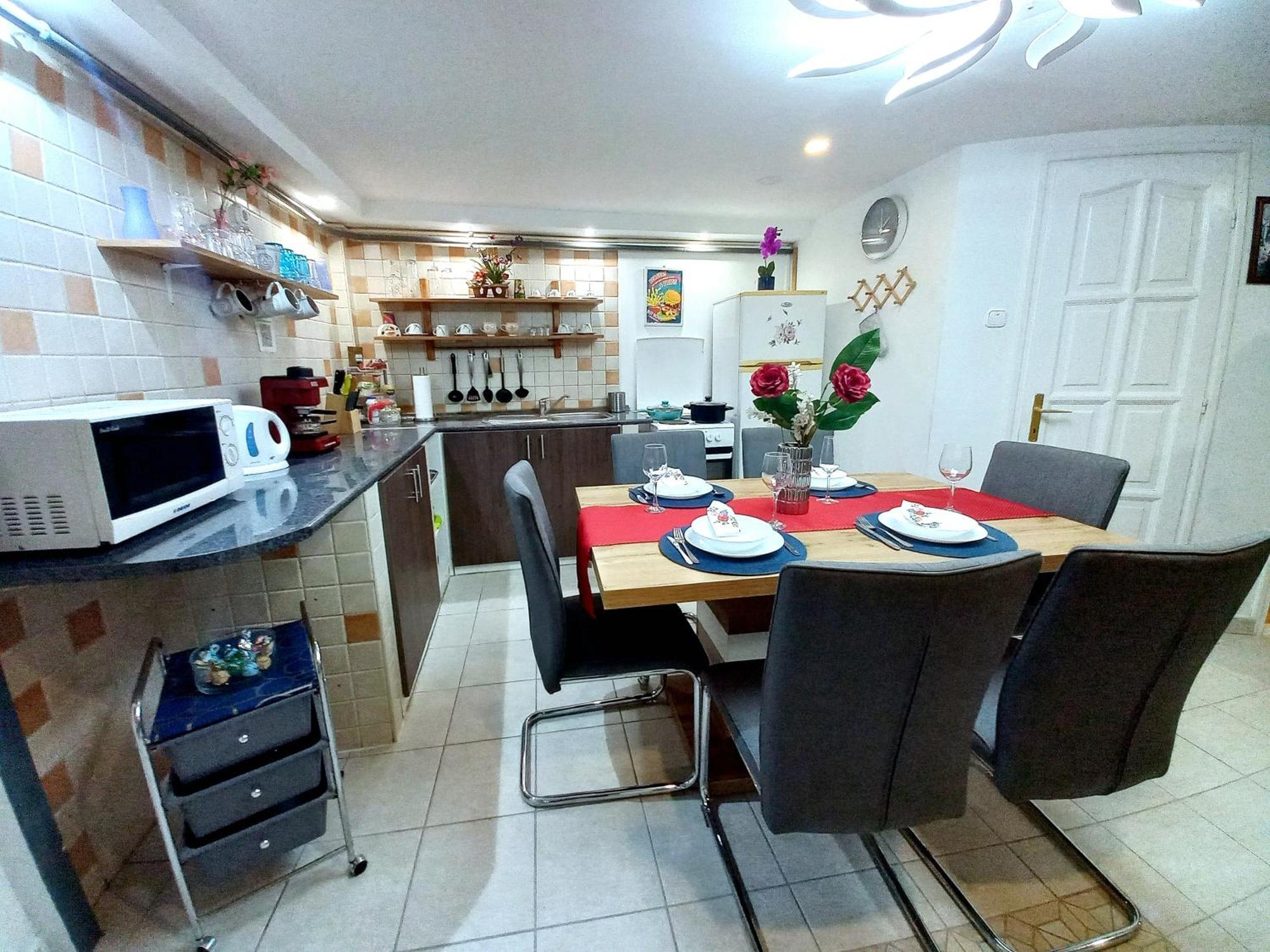 Downtown Acacia Str Budapešť